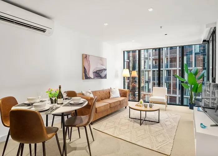Stunning Apartment At Marvel Stadium With Parking & Amenities