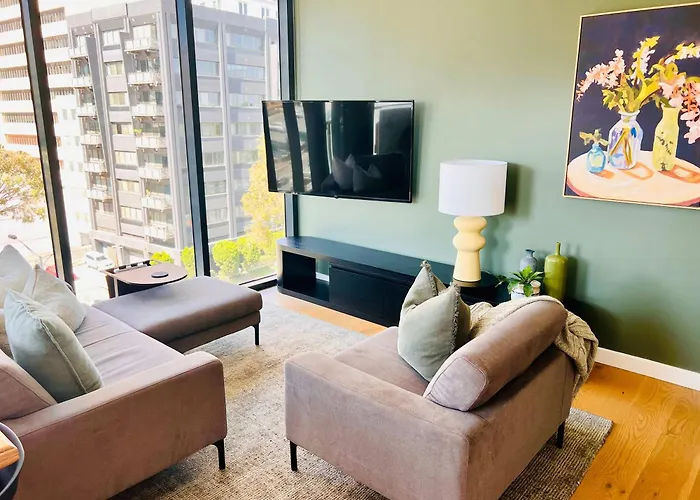 South Melbourne Short Stay Luxury & Location 01728