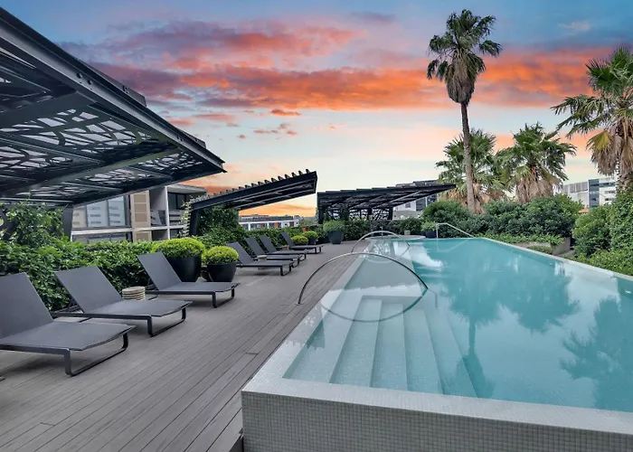 North Melbourne Retreat