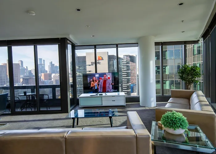 Freshwater 17Th Flr Apt Amazing City River Views
