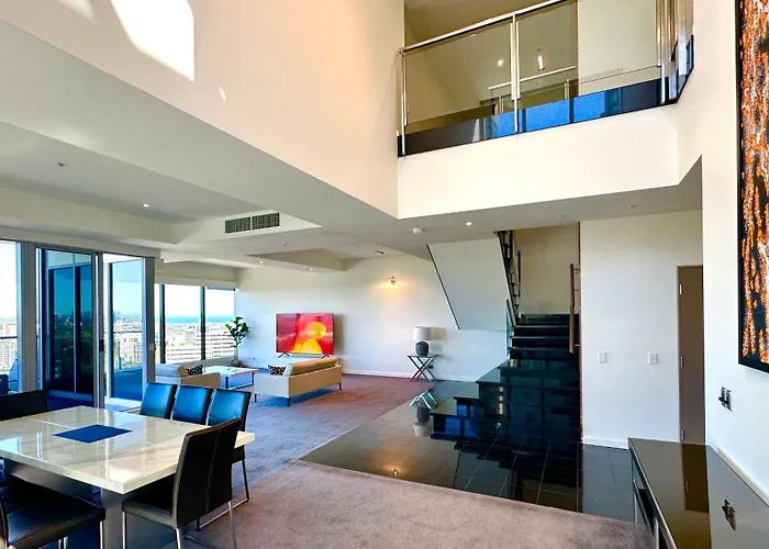 Luxury Duplex-Penthouse Near Casino Mcec & Mcg