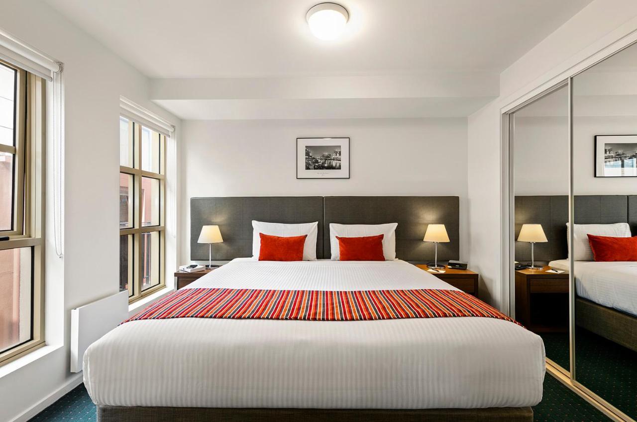 Carlton Official 4*