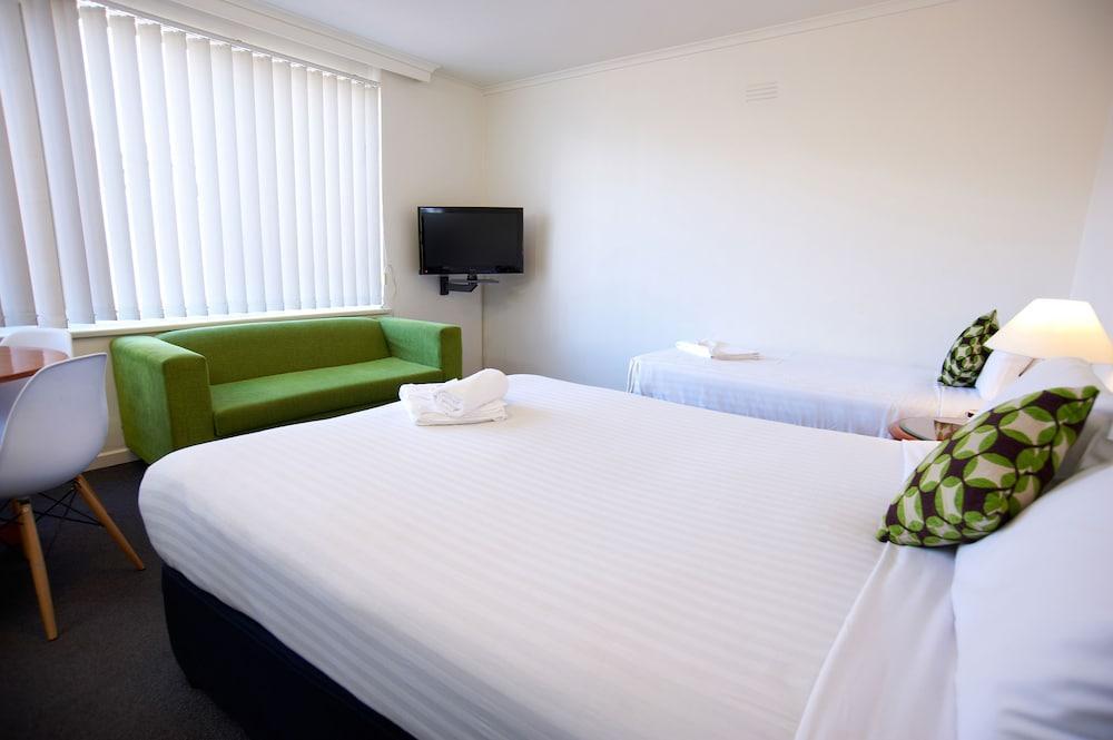 Hotel Edge 2*