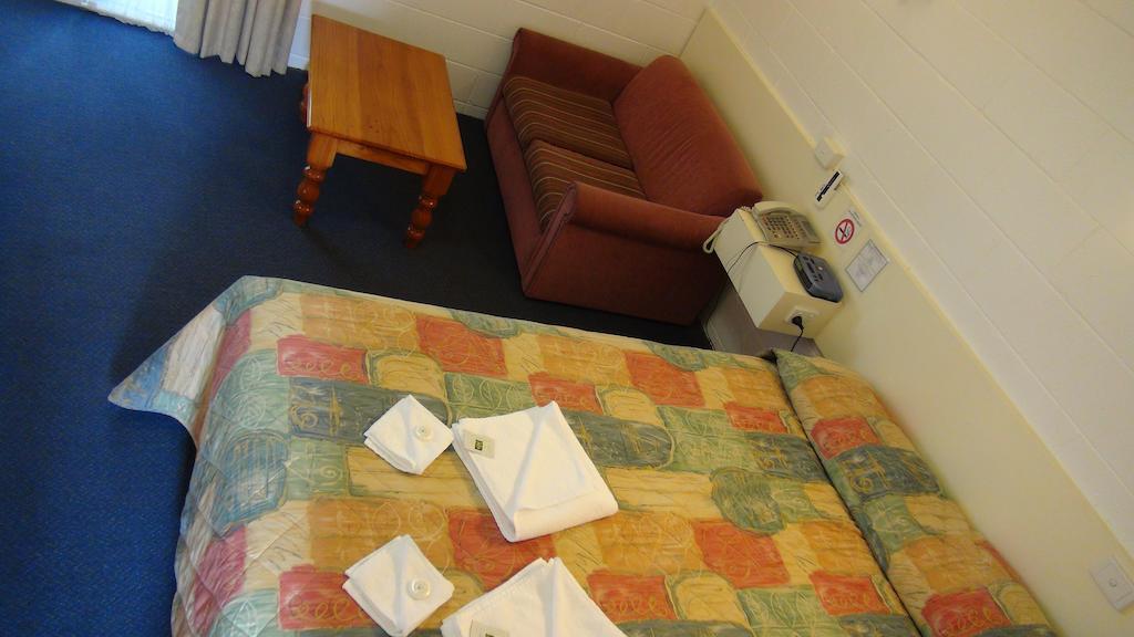 Pathfinder motel 3*