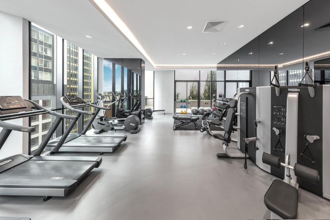 Skyline Serviced Central Best Location,open Balcony&parking Apartment Melbourne