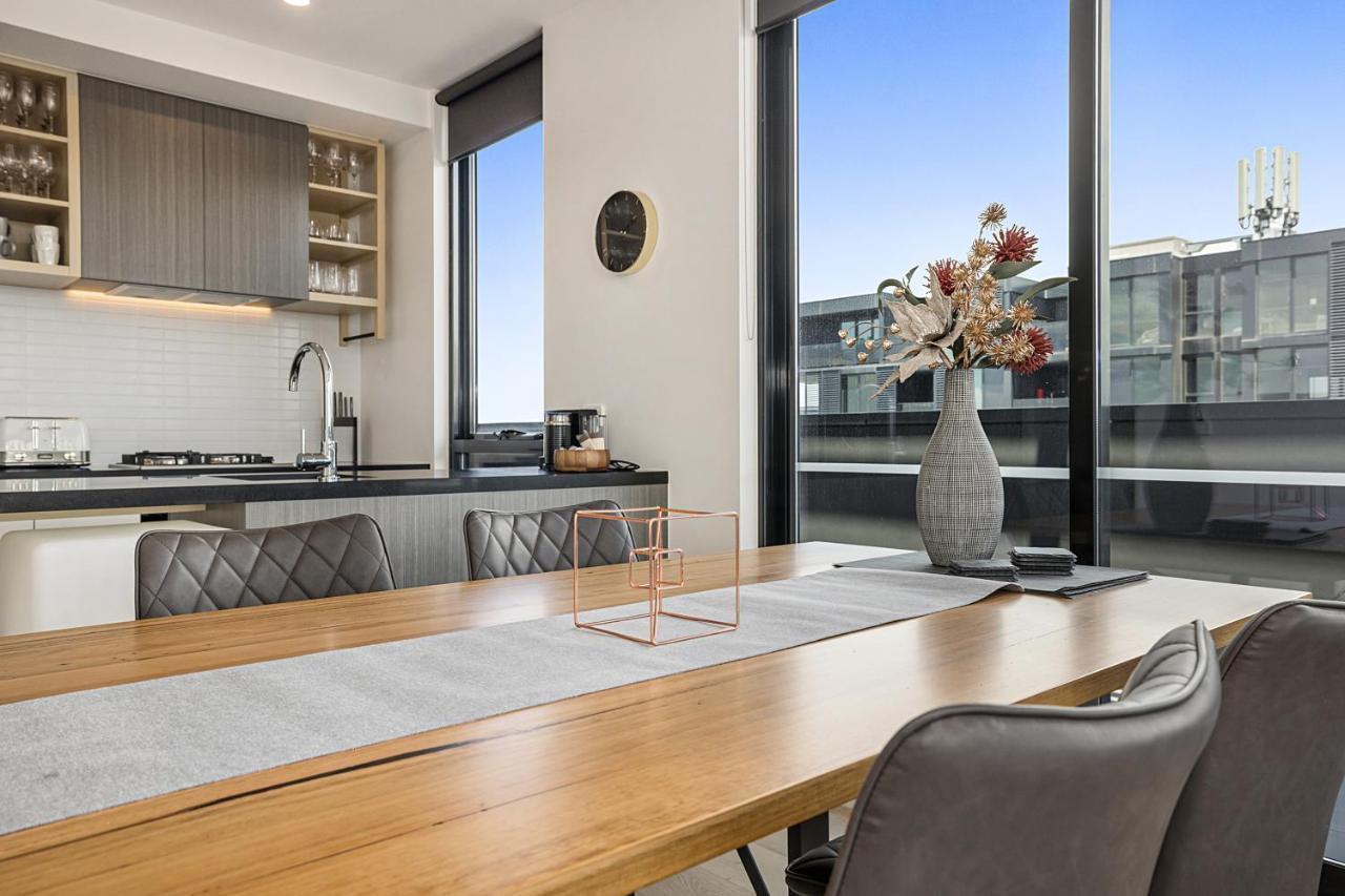 Luxe 3-bed Near Lygon St Bars And Dining Apartment *