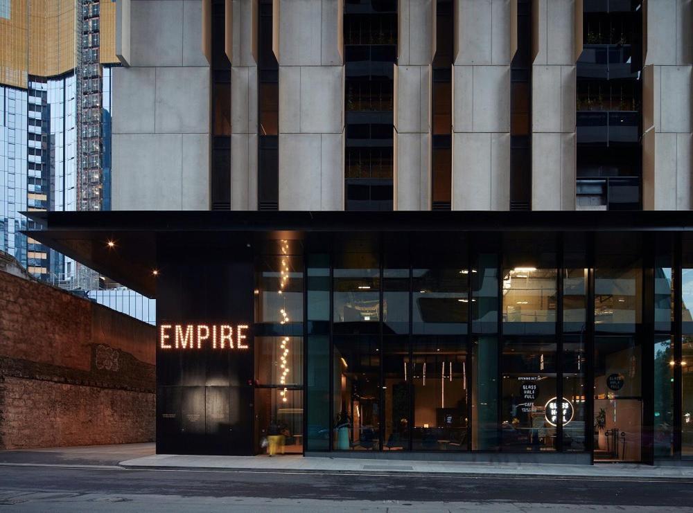 Skyline Serviced Central Best Location,open Balcony&parking Apartment Melbourne