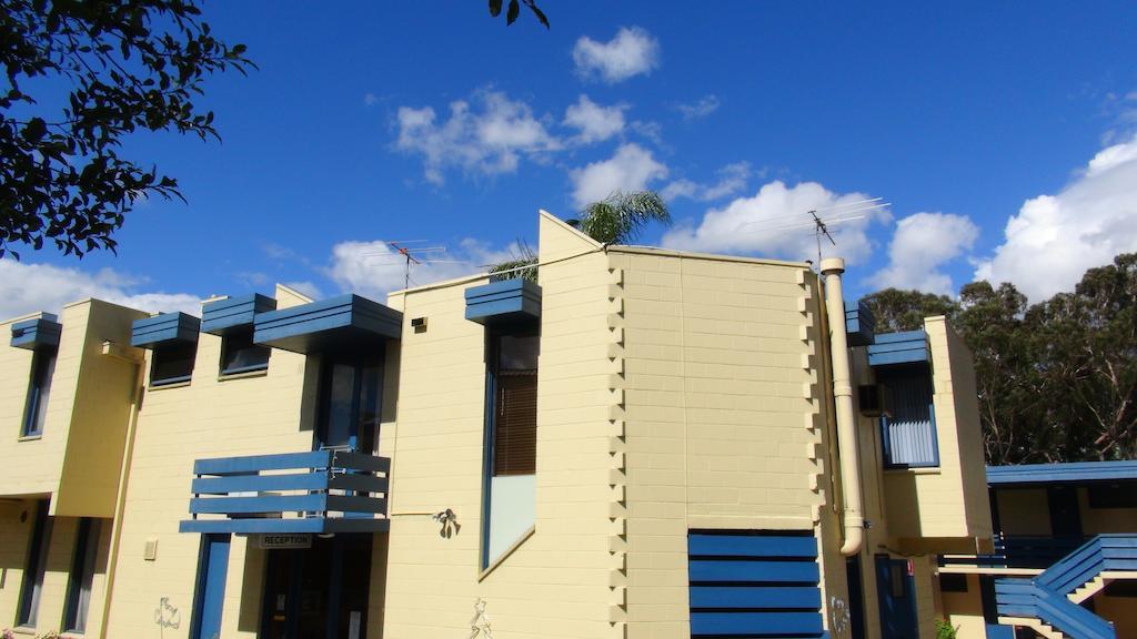 Pathfinder motel 3*