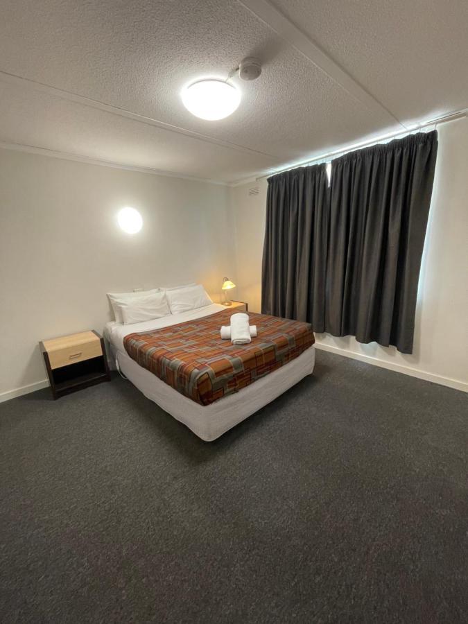 Parkside motel