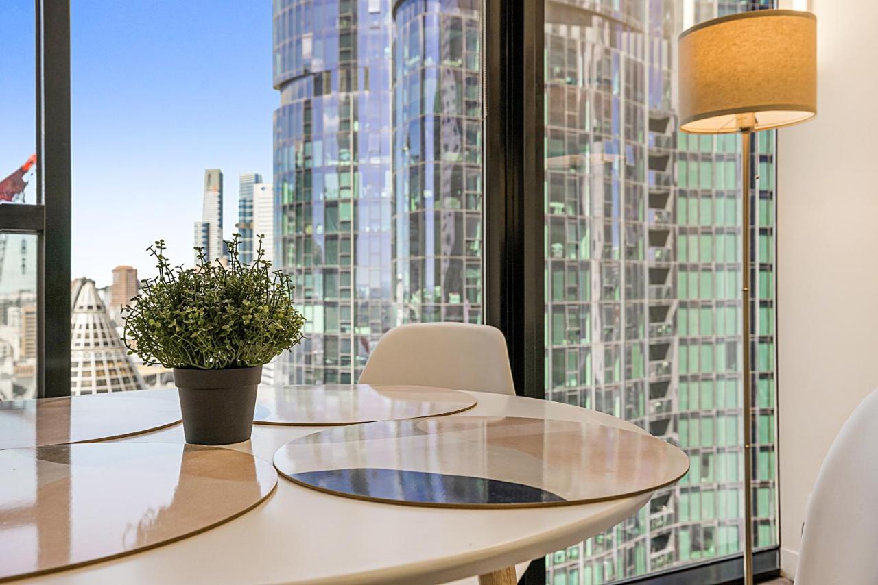 2-bed Unit Metres From Cbd Malls, Dining & Sights Apartment Melbourne