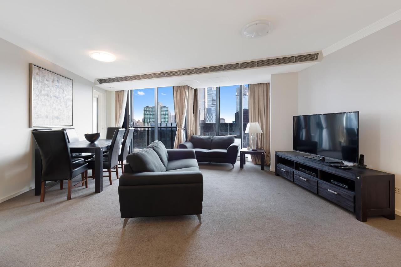 Jade Apartment