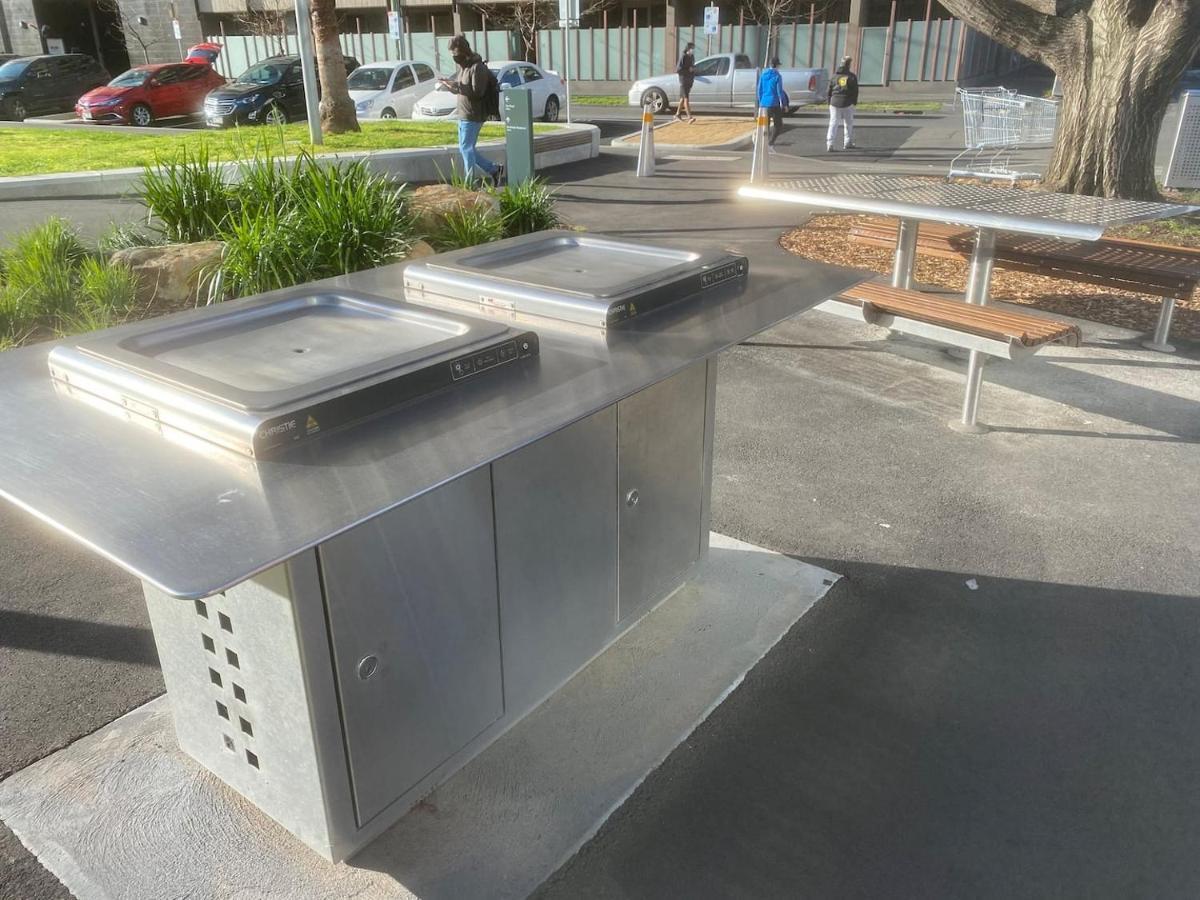 New Luxury 1br Apt, Infinity Pool Melbourne