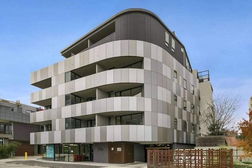 Apartment Spacious 2br Brunswick Apt *