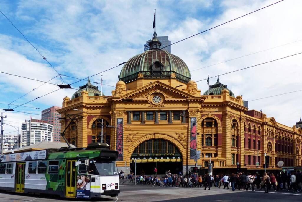 Spacious 2br Brunswick Apt * Melbourne