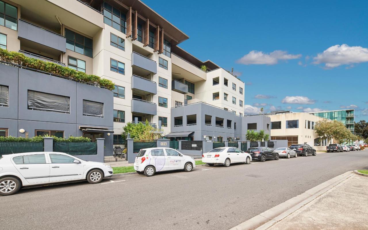 Apartment Stylish Port Melbourne