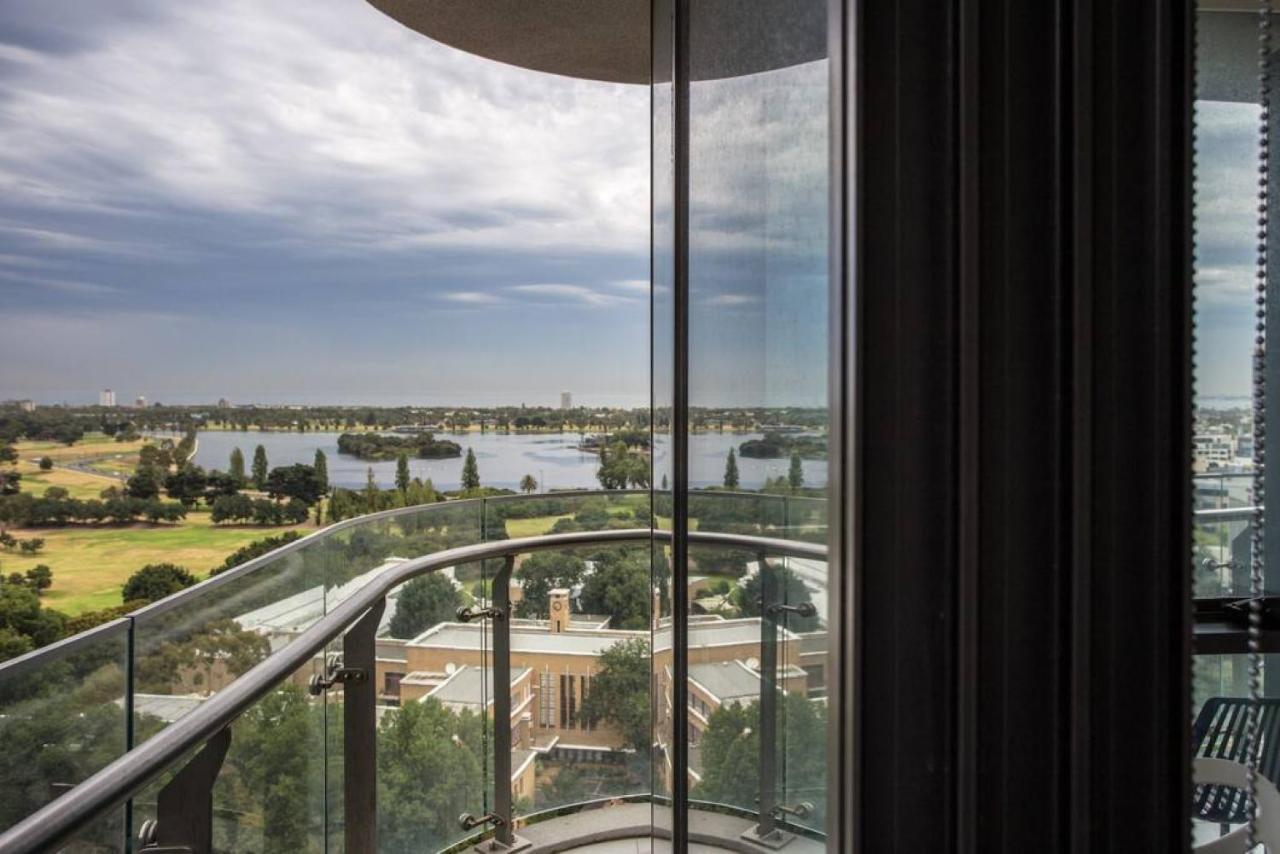 Apartment Readyset At Emerald Melbourne