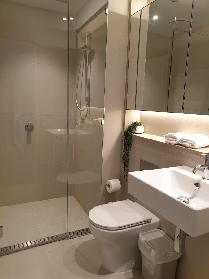 Orange At Collins Wharf Aparthotel 4*