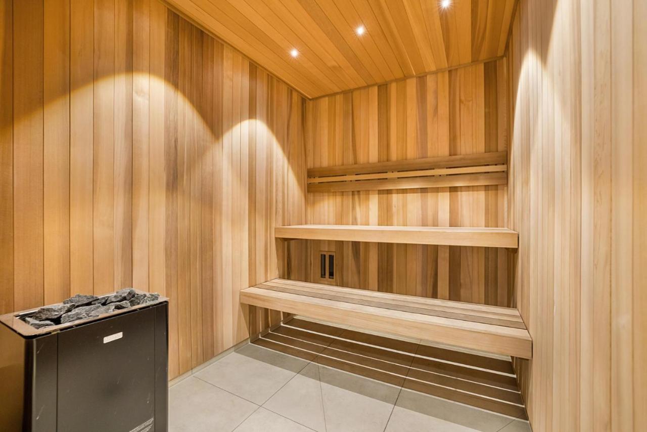 Near Botanic Garden With Gym, Sauna & Parking Melbourne