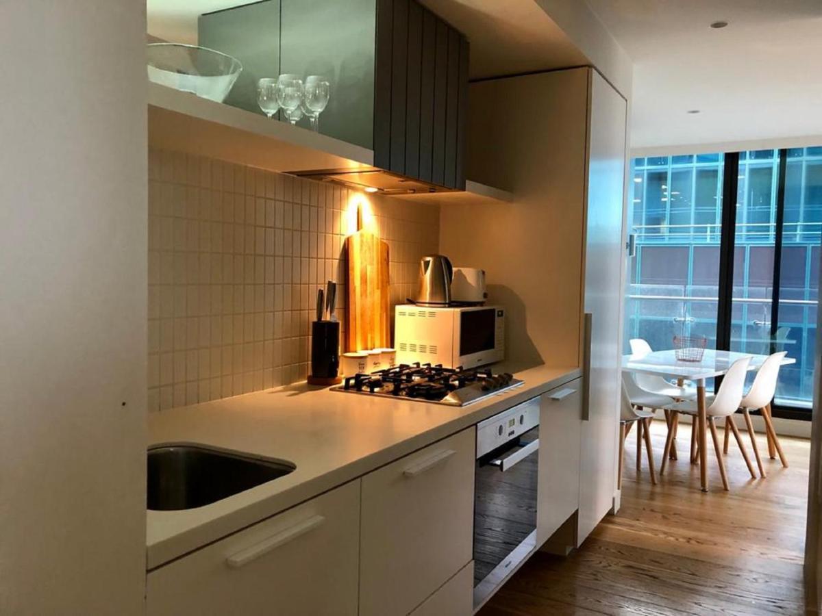 Readyset At Emerald Apartment