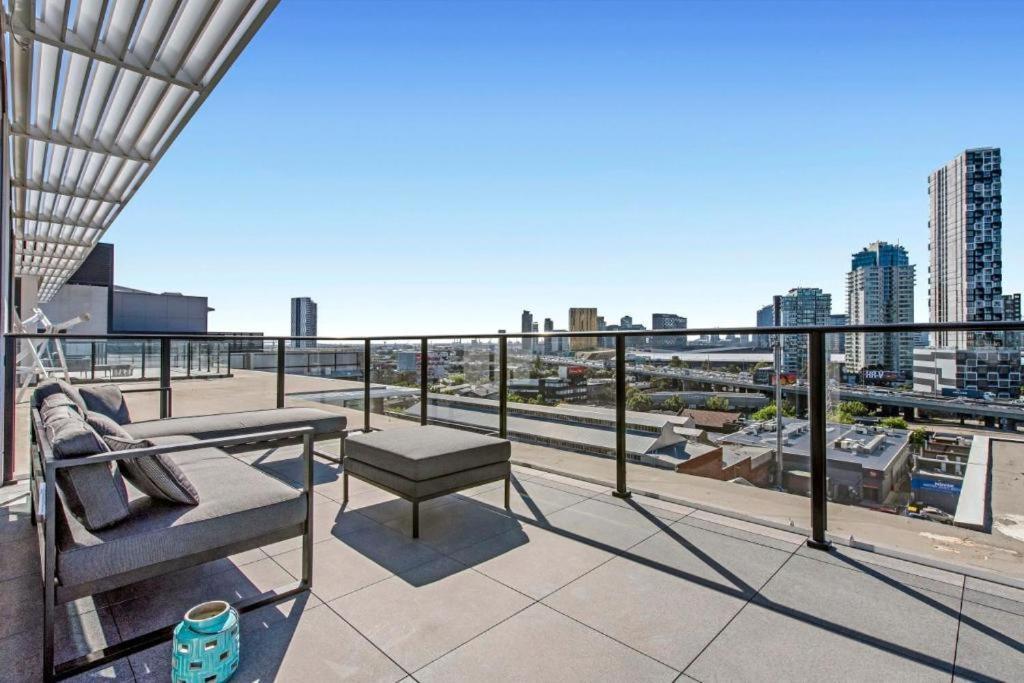 Apartment Luxury Penthouse With Astonishing Bay And Views