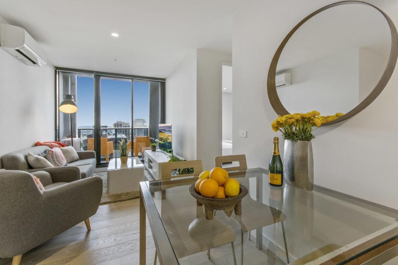 Serviced - Empire Apartment Melbourne