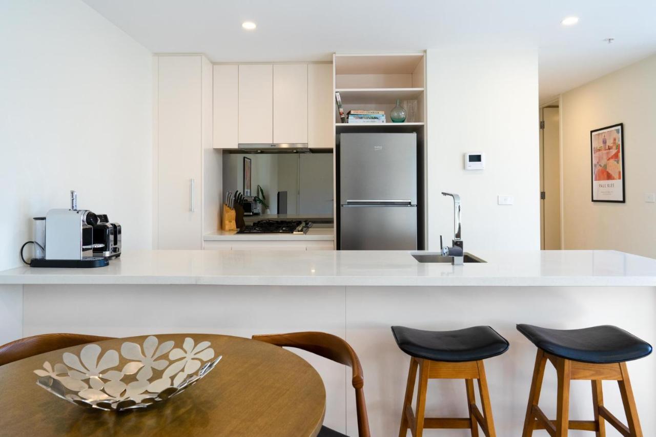 Apartment Contemporary 2 Bedroom With Balcony Melbourne