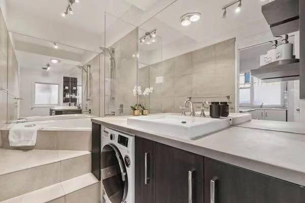 Cheerful 2 Rooms, Large Balcony With Hot Tub * Melbourne