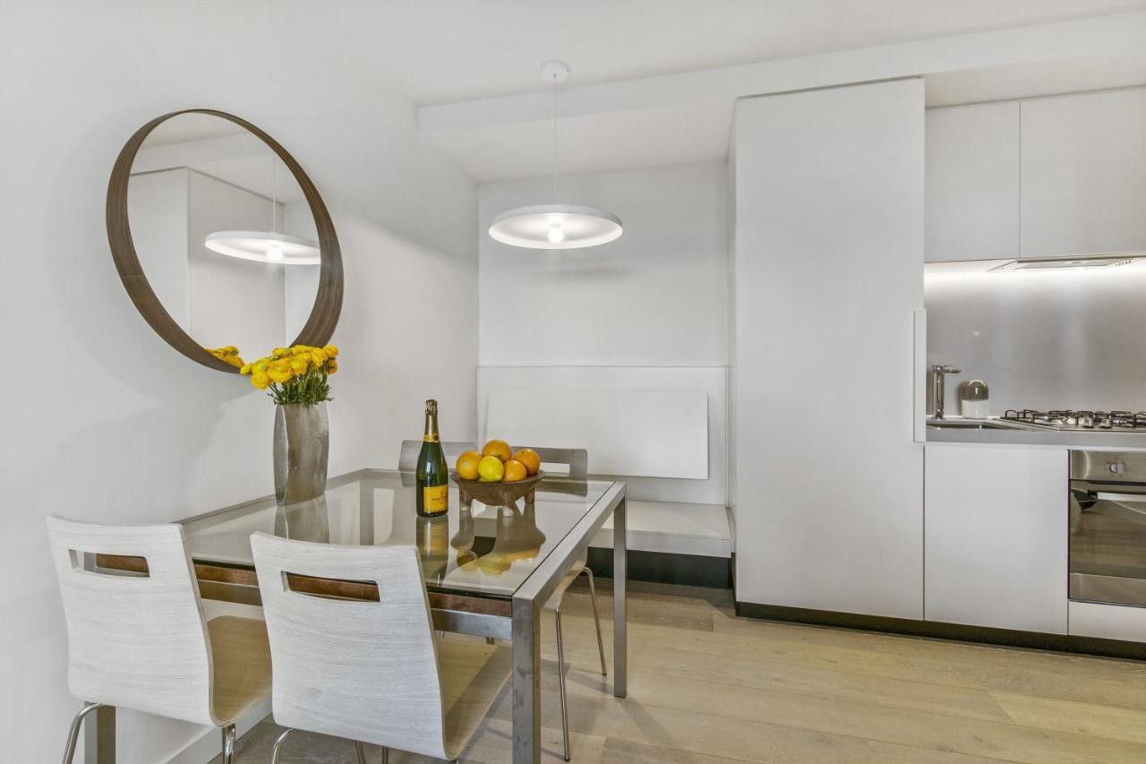 Serviced - Empire Apartment Melbourne