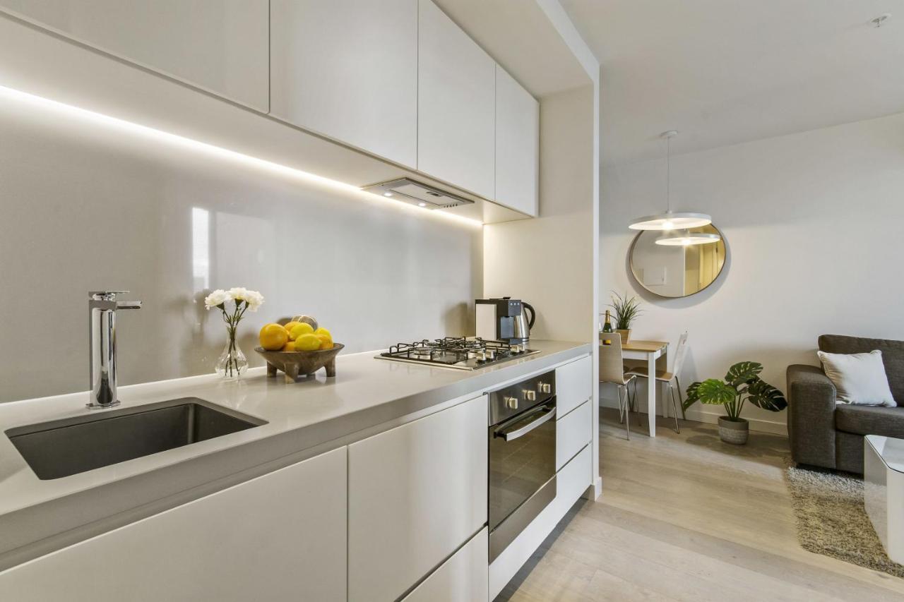 Serviced - Empire Melbourne