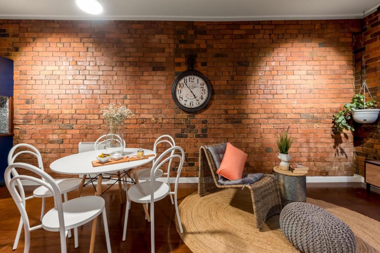 Staycentral - Heritage Warehouse Retreat Apartment Melbourne