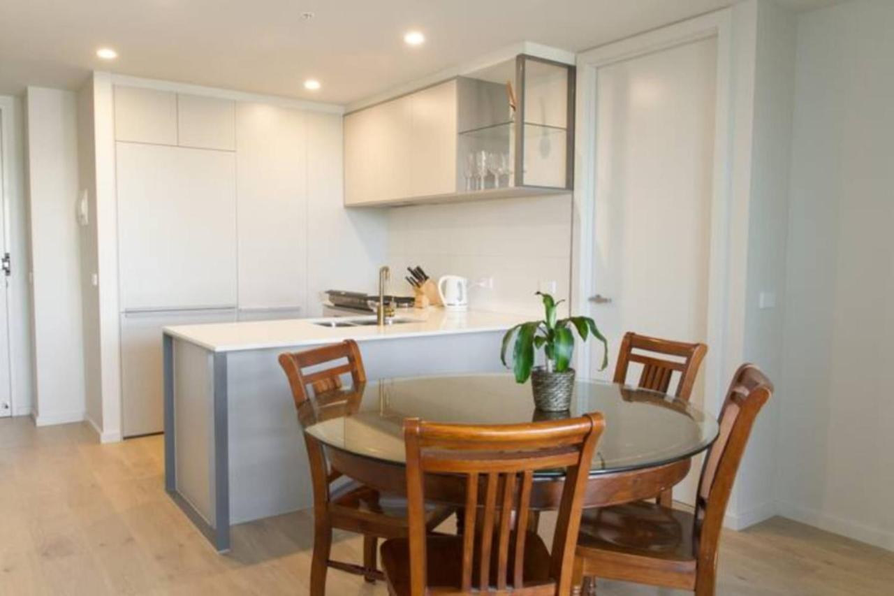 Apartment New Spacious 2 Bedroom With Gorgeous Views Melbourne