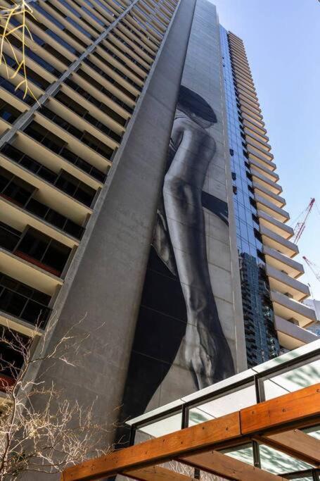 Apartment Marvel Stadium Views In Cbd Melbourne