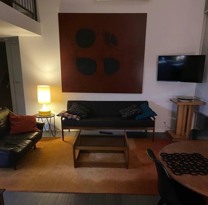 Spacious Split-level 3-bed Apartamento