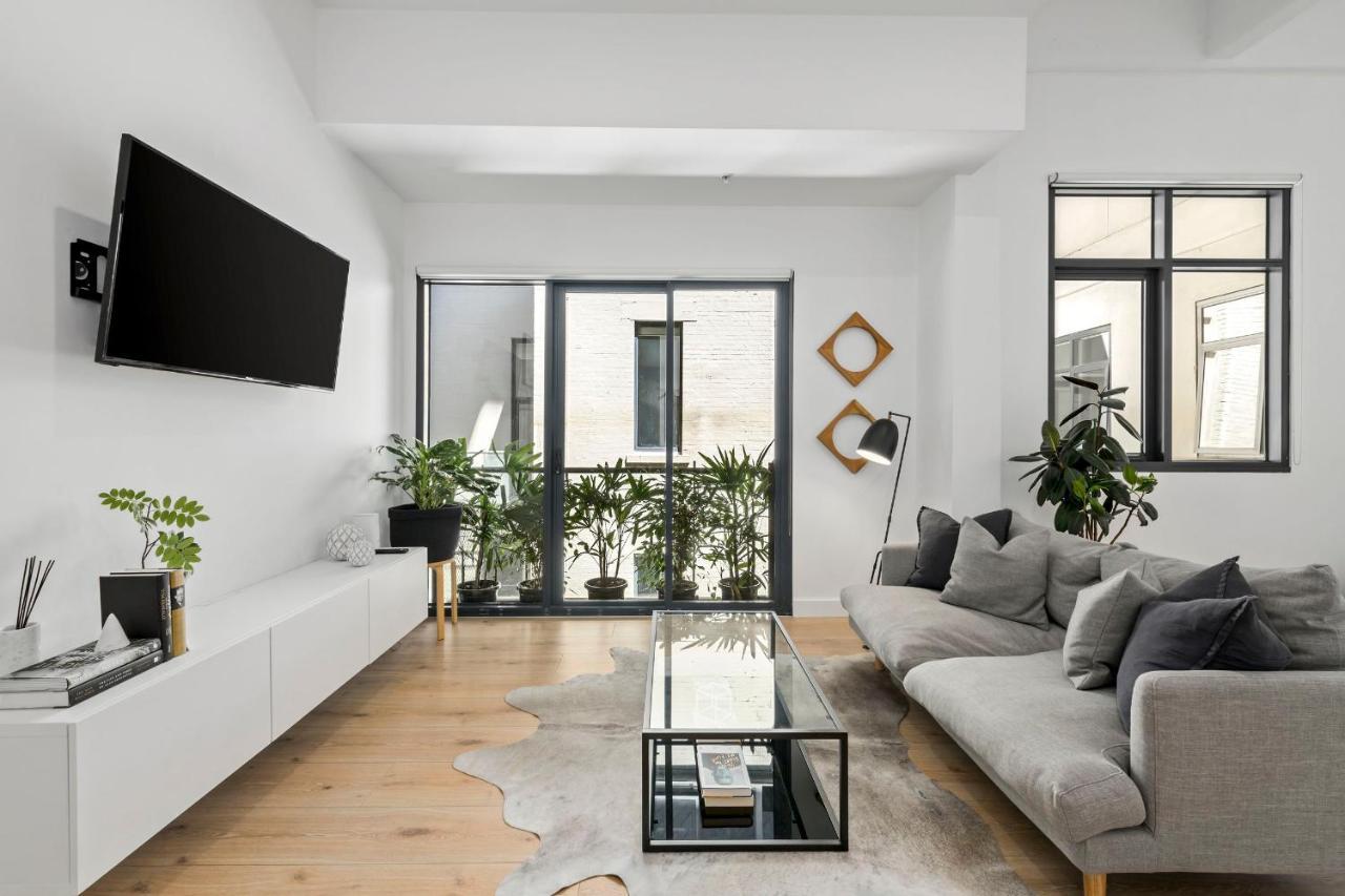 Luxuria - Bourke Melbourne