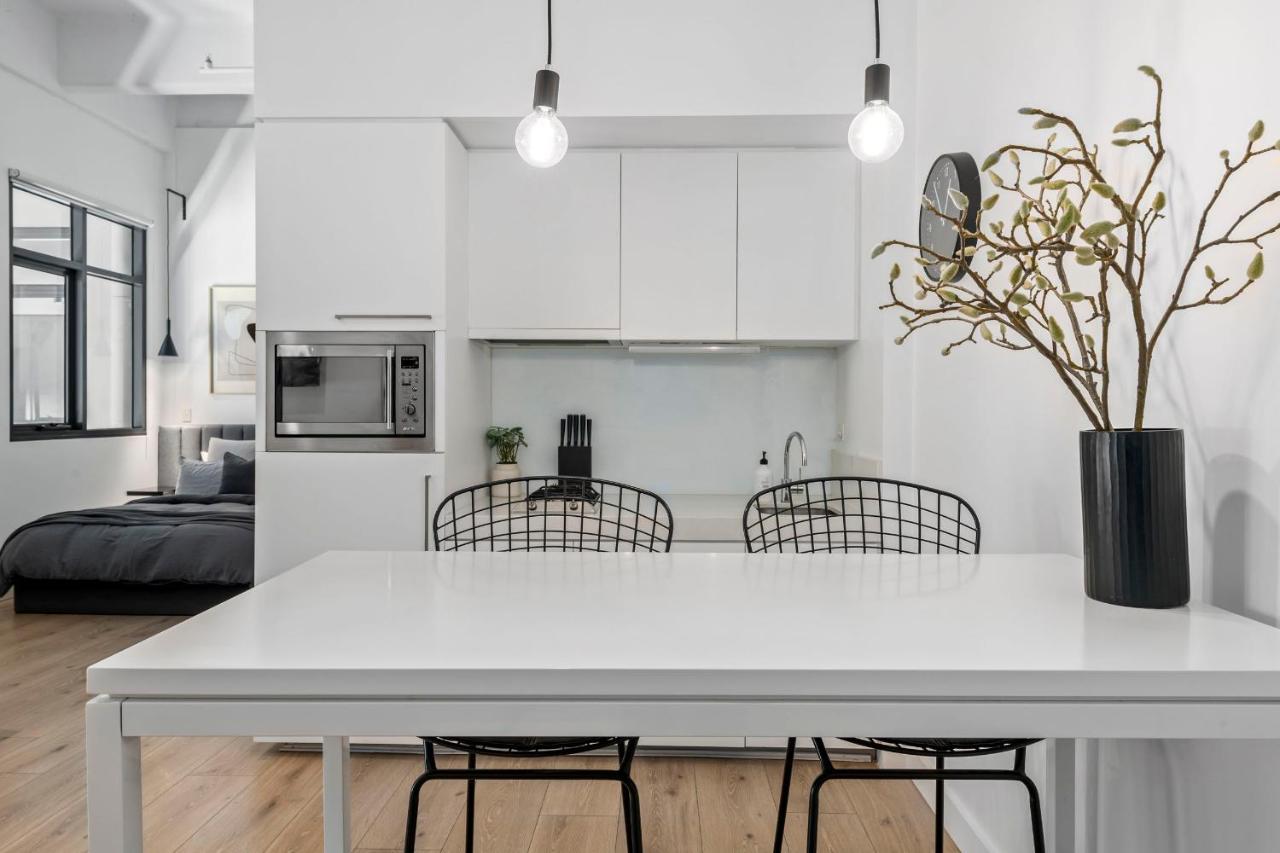 Luxuria - Bourke Melbourne