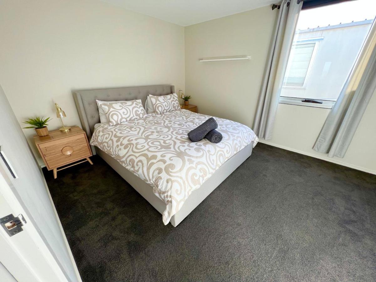 Apartment Luxury St Kilda Townhouse In The Sky