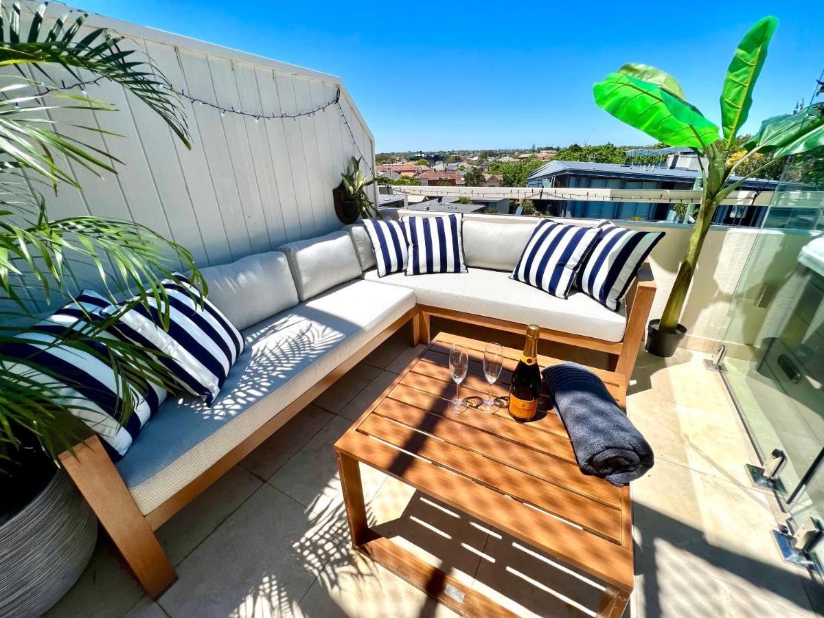 Apartment Luxury St Kilda Townhouse In The Sky Melbourne