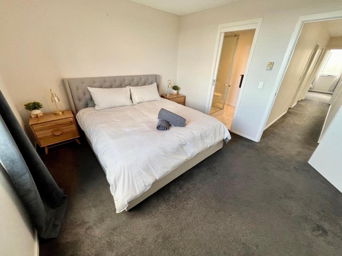 Apartment Luxury St Kilda Townhouse In The Sky Melbourne