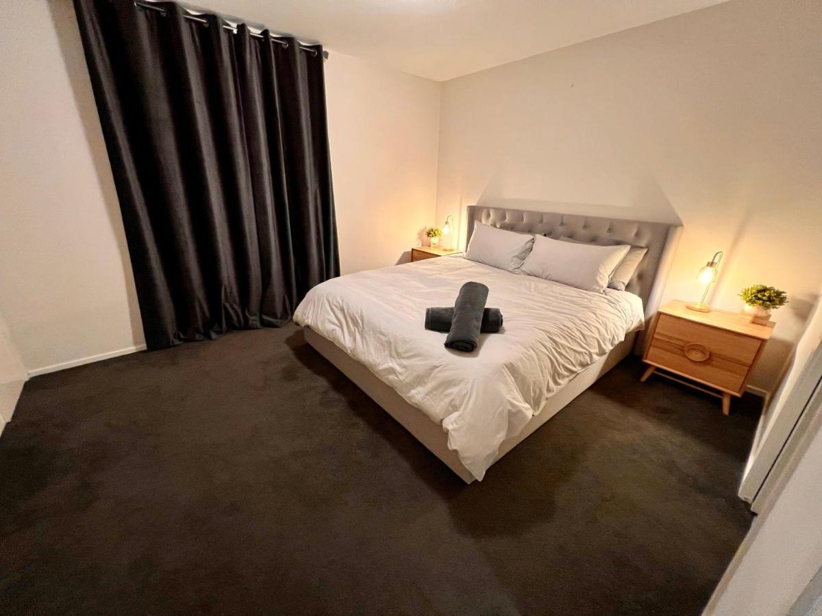 Apartment Luxury St Kilda Townhouse In The Sky