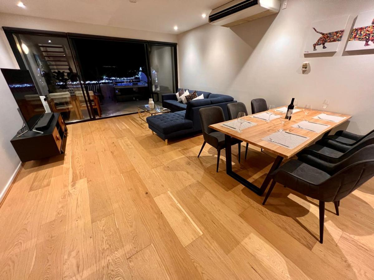 Apartment Luxury St Kilda Townhouse In The Sky *