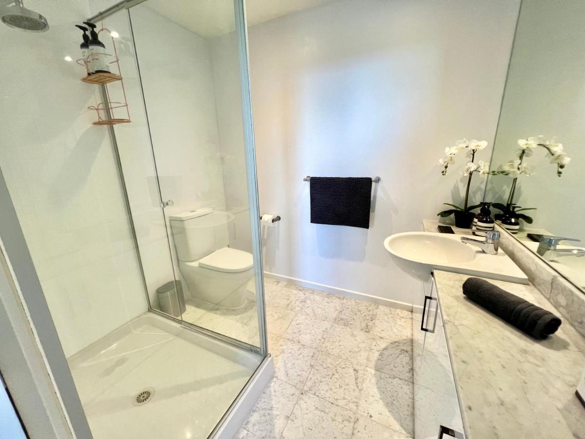 Luxury St Kilda Townhouse In The Sky *