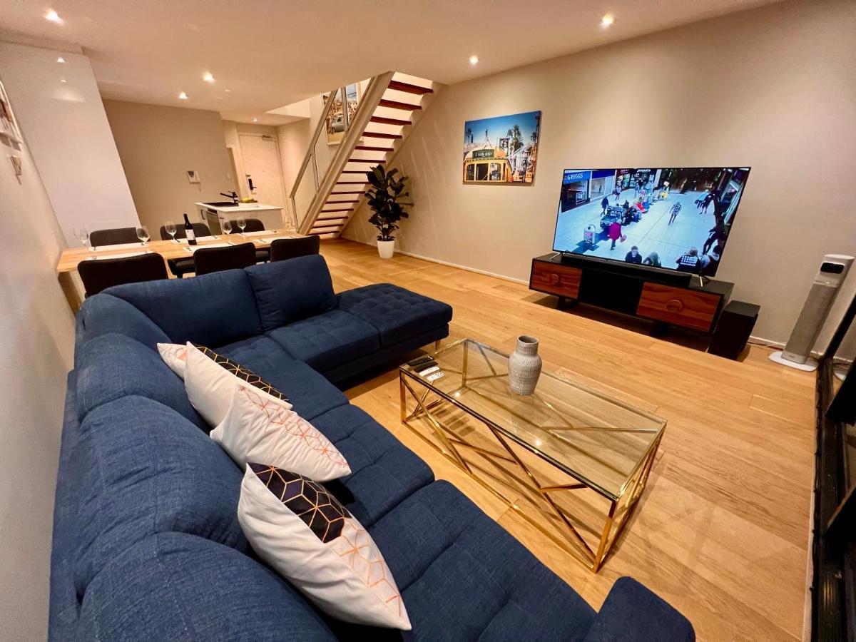 Luxury St Kilda Townhouse In The Sky Melbourne