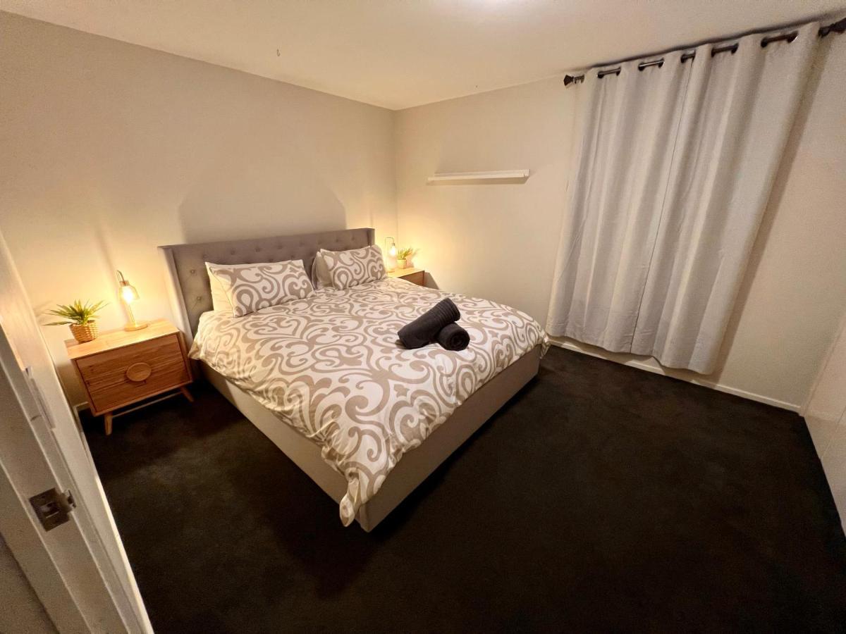 Luxury St Kilda Townhouse In The Sky Apartment *