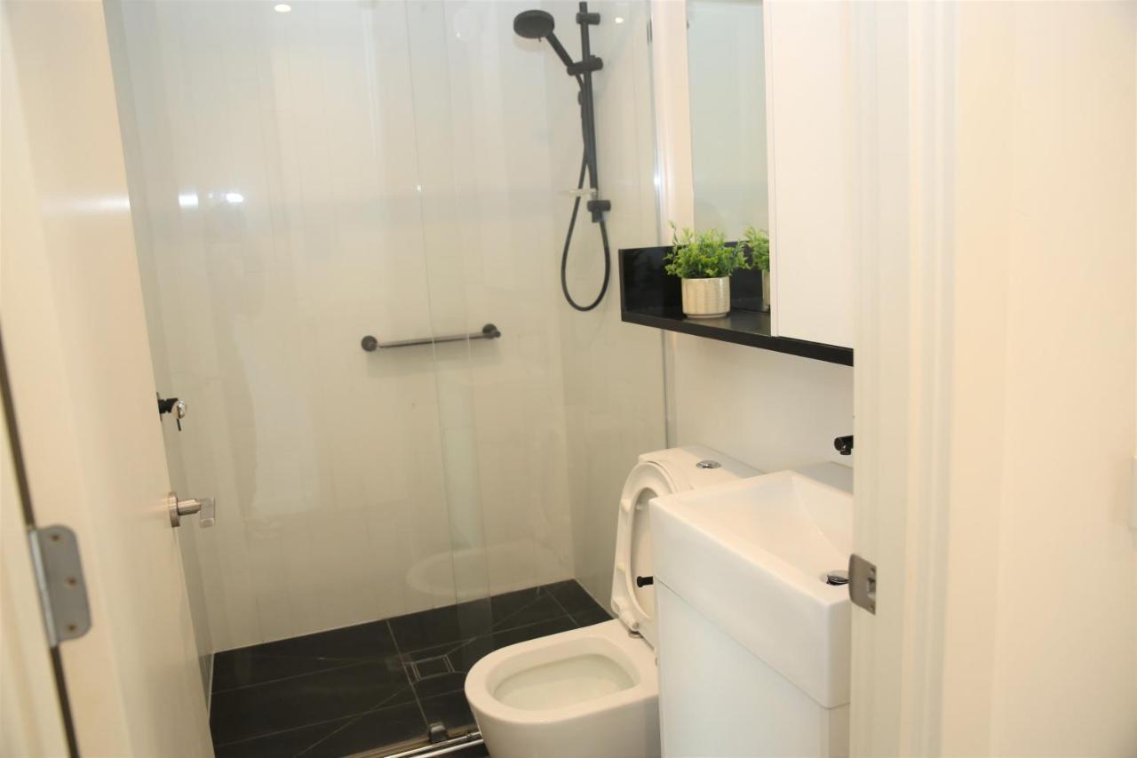 Apartment The Icon Building; 7th Floor 2bd 2bath *