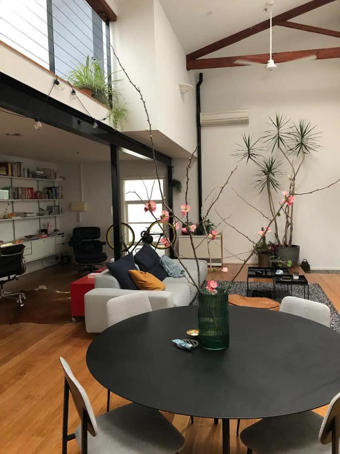 Richmond Loft - Cbd Warehouse Conversion W. Home Office * Melbourne