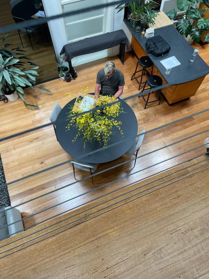 Richmond Loft - Cbd Warehouse Conversion W. Home Office Apartment