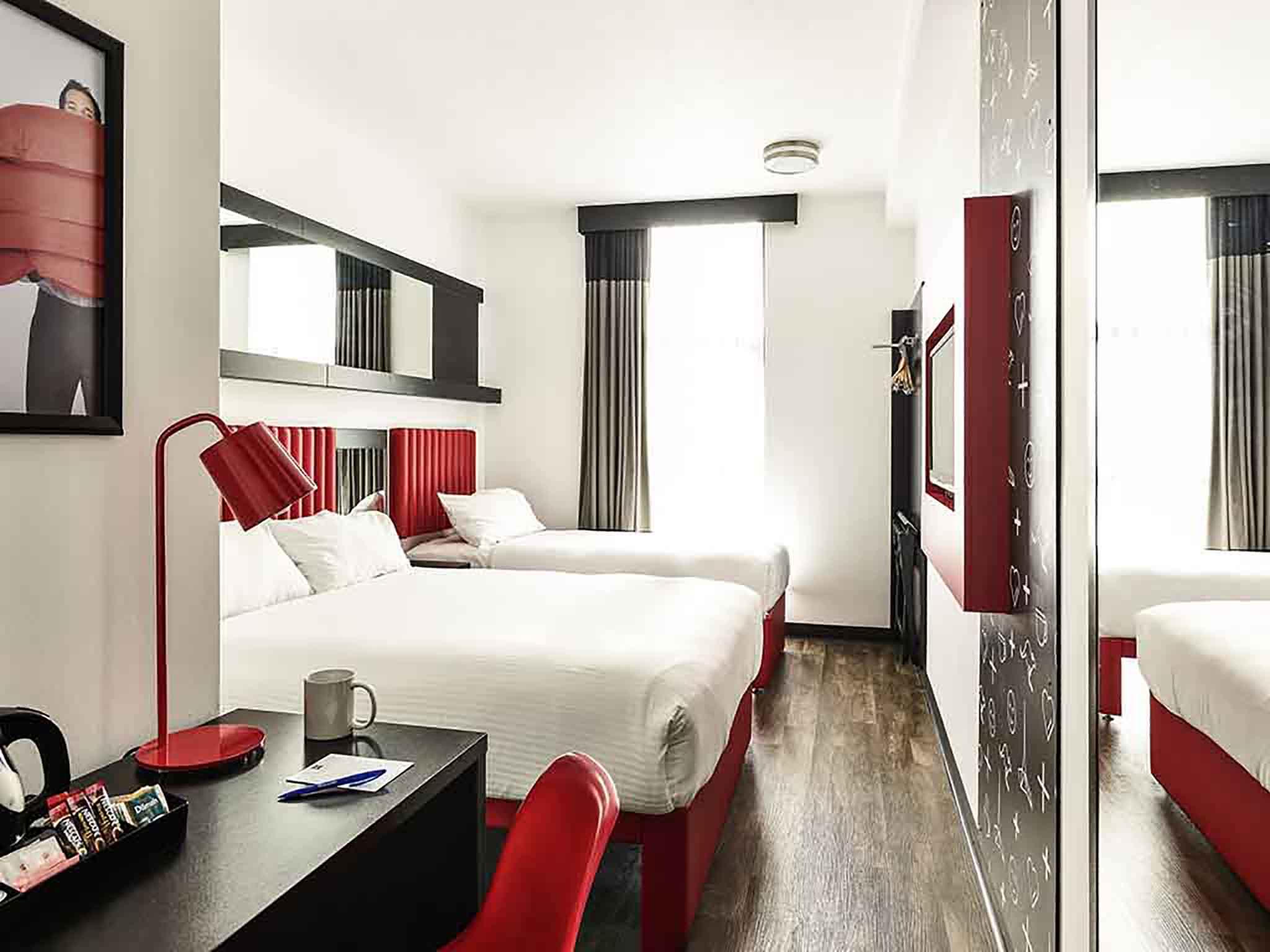 Essence Carlton 3*