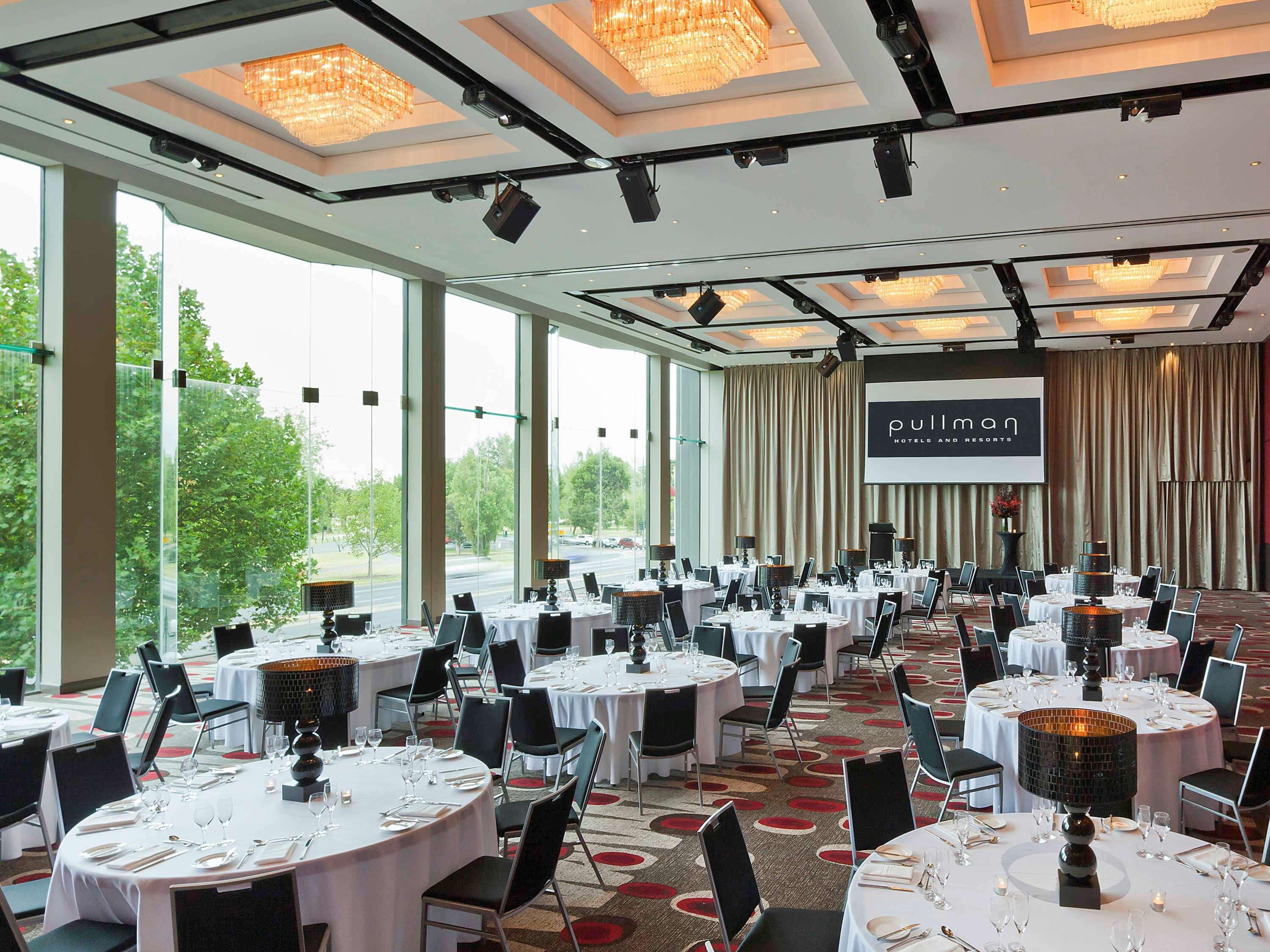 Pullman Park Hotel 5*