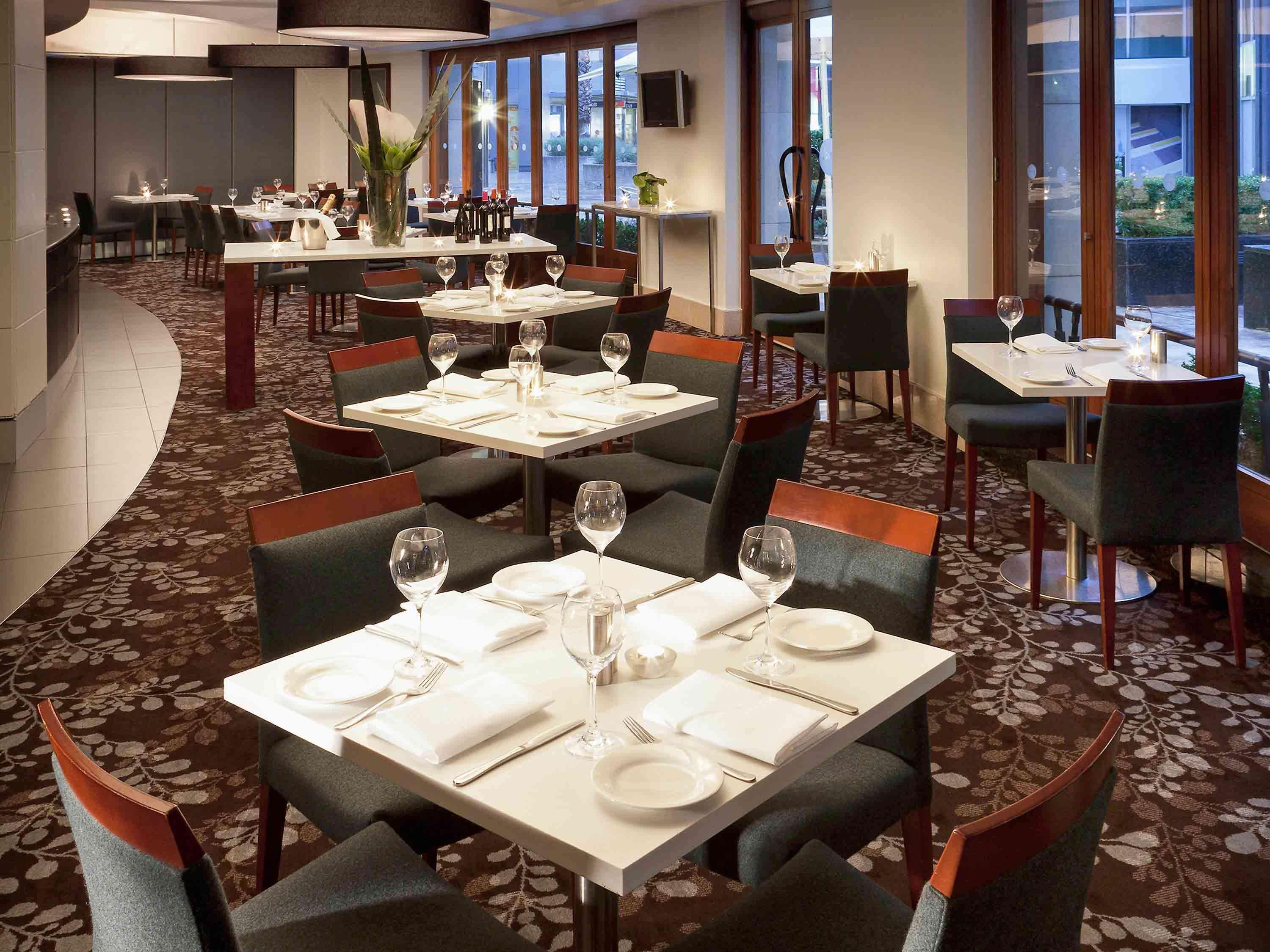 Quay West Hotel
