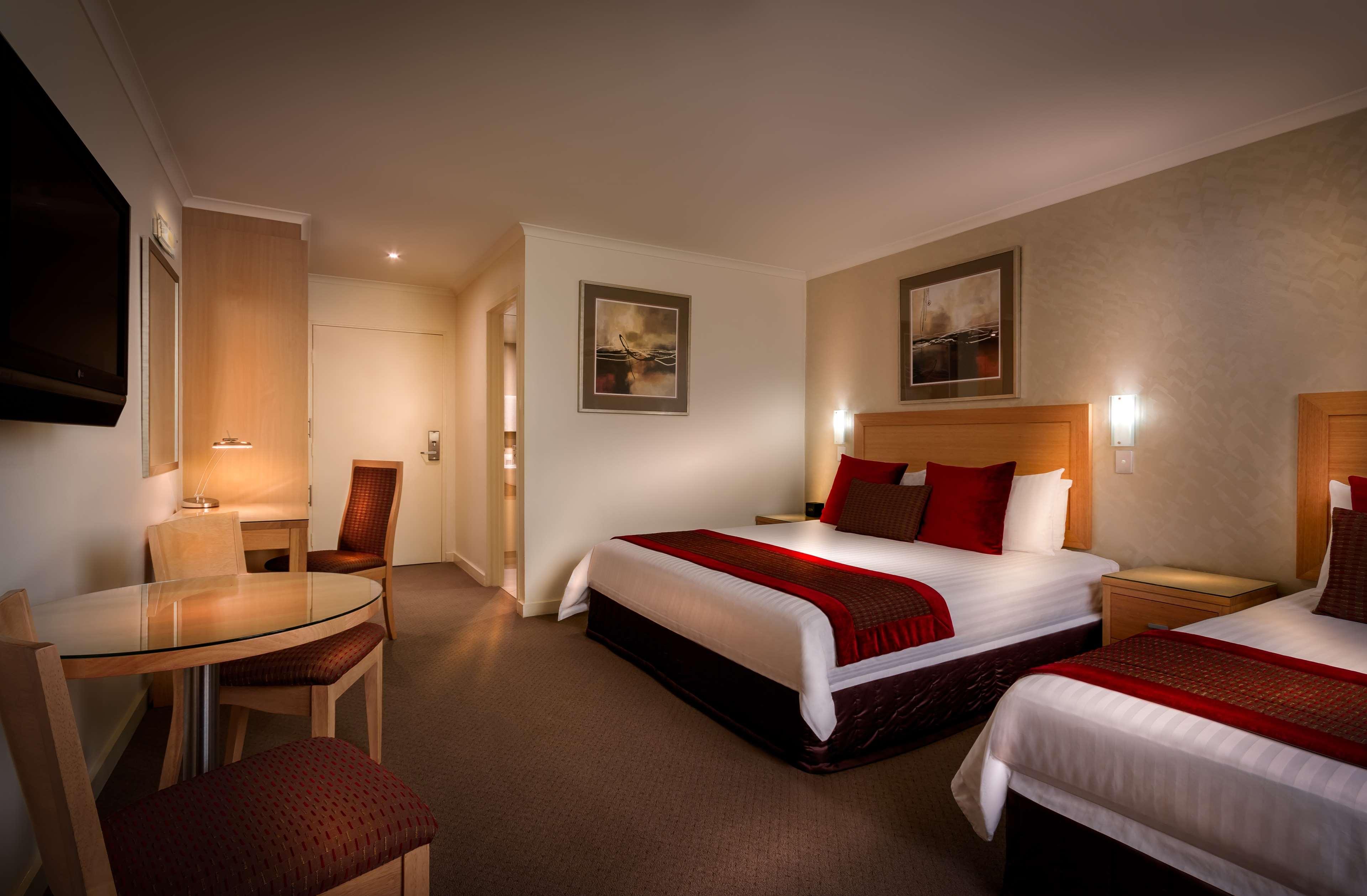 Western Travel Hotel 4*